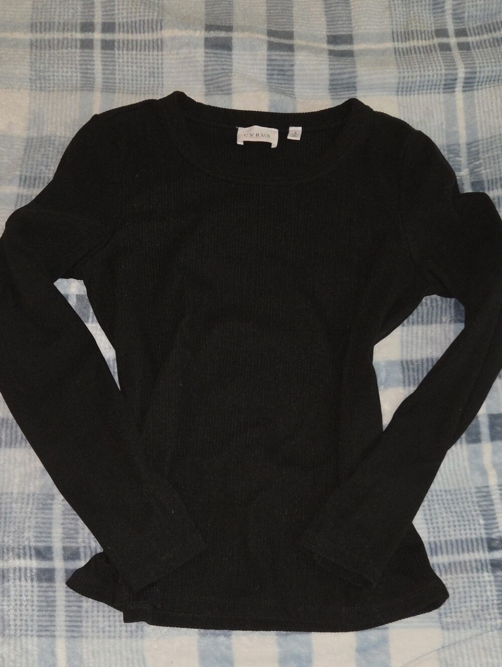Cyrus Black Ribbed Long-Sleeve Crewneck Sweater